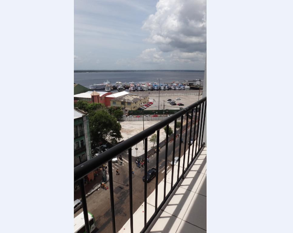 Apartamento Ajuricaba Suítes 4 *